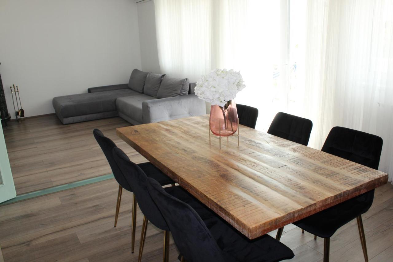 Sunny House Apartman Szeged Eksteriør billede